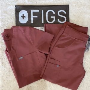 Figs mauve set
